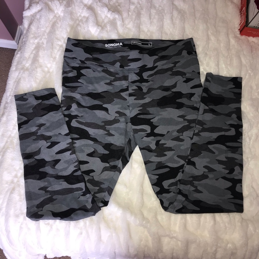 Black and Gray Camo Leggings